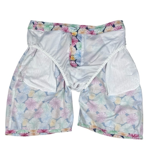 JOHNNIE-O West Coast Prep Nevis Floral Swim Trunks Board Shorts 8" Inseam Size L - Picture 13 of 16